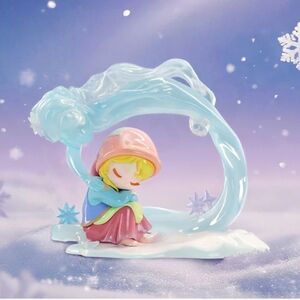 ❄️ New Dreamland Elves 'Enchanted Dreams' Collectible figure- "Snow Maiden"